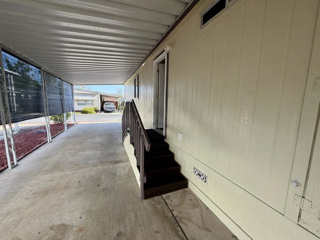 https://cdn.realtyfeed.com/cdn/127/306793553/ad2a39718694d70d0cb963489991e200.webp