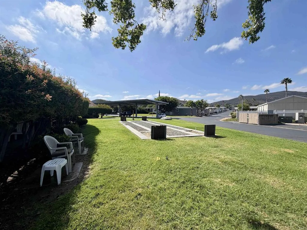 https://cdn.realtyfeed.com/cdn/127/306793553/ed88312a0284caf1b5ae157dd3926191.webp