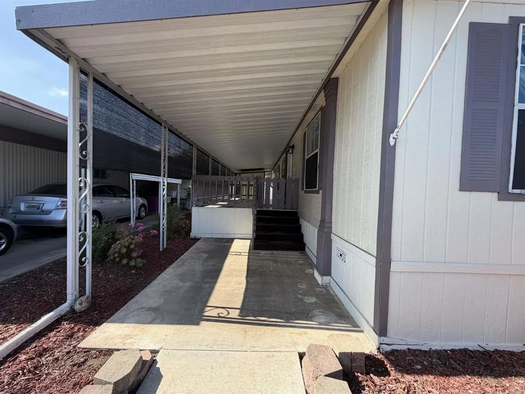 https://cdn.realtyfeed.com/cdn/127/306793553/ff2d4df22321640d9f54139e99e7e703.webp