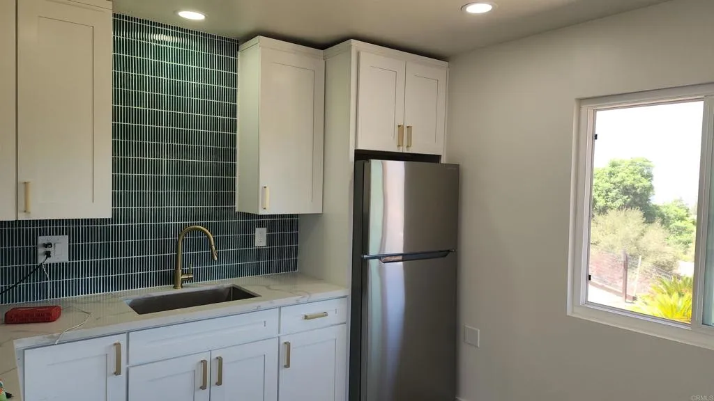 https://cdn.realtyfeed.com/cdn/127/306793573/656973776103887f9b7a7c6ff40beec4.webp