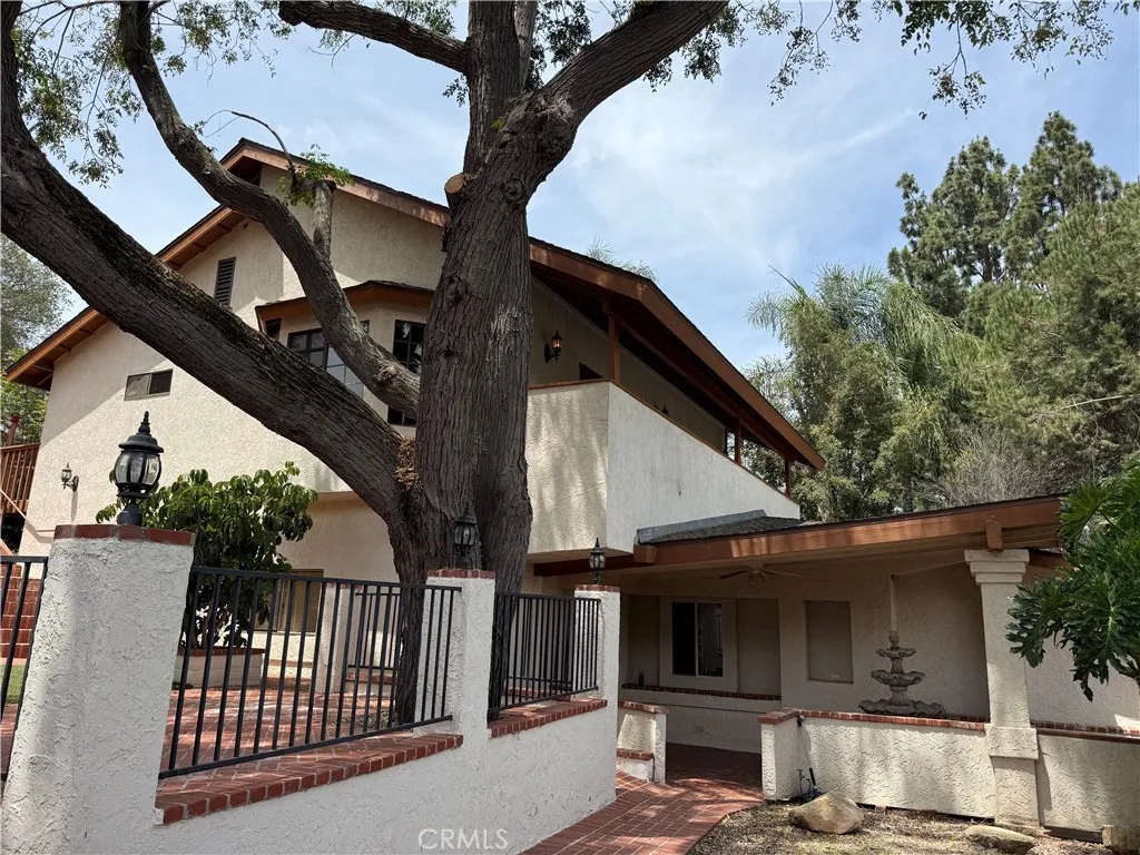 https://cdn.realtyfeed.com/cdn/127/306793575/58fef45fd737a71350ca23a722f7d164.webp
