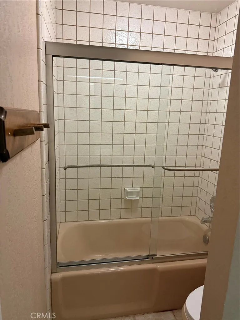 https://cdn.realtyfeed.com/cdn/127/306793575/8512595e847f4f49279f2ca69be91d61.webp