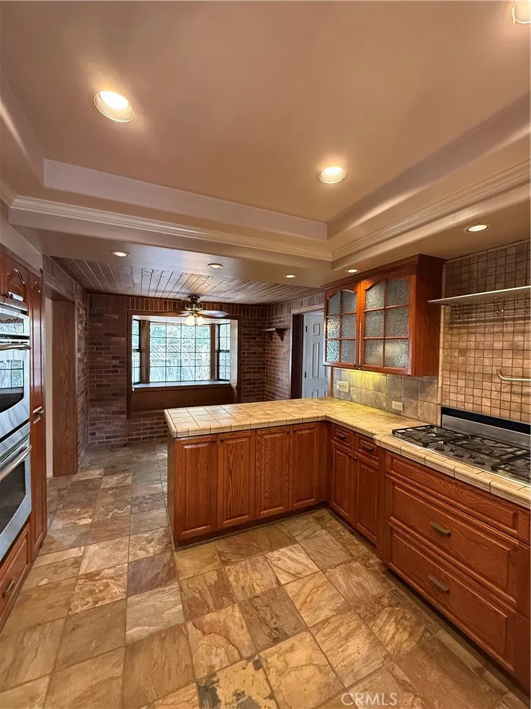 https://cdn.realtyfeed.com/cdn/127/306793575/d8bd46e683dfcf96b3ede38f358a2ea2.webp