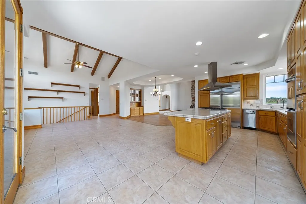 https://cdn.realtyfeed.com/cdn/127/306793584/0522dd6dc59d3568aab17b3670300dc5.webp