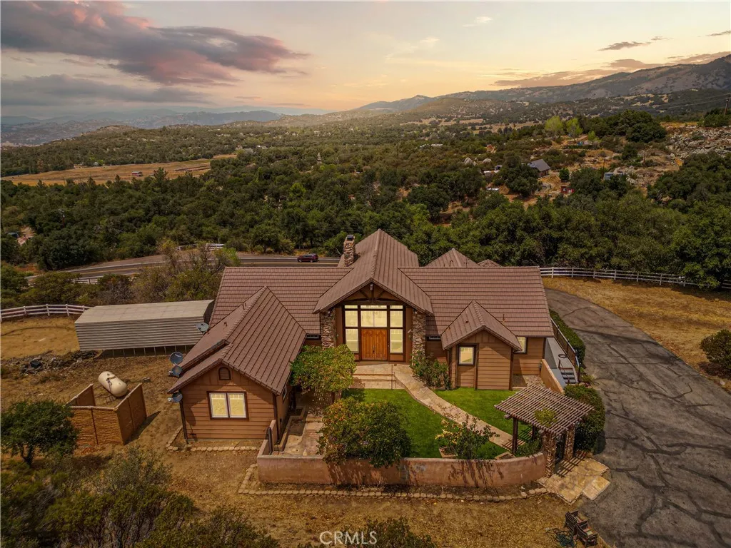 https://cdn.realtyfeed.com/cdn/127/306793584/35ebd525120f15512927273575cad919.webp