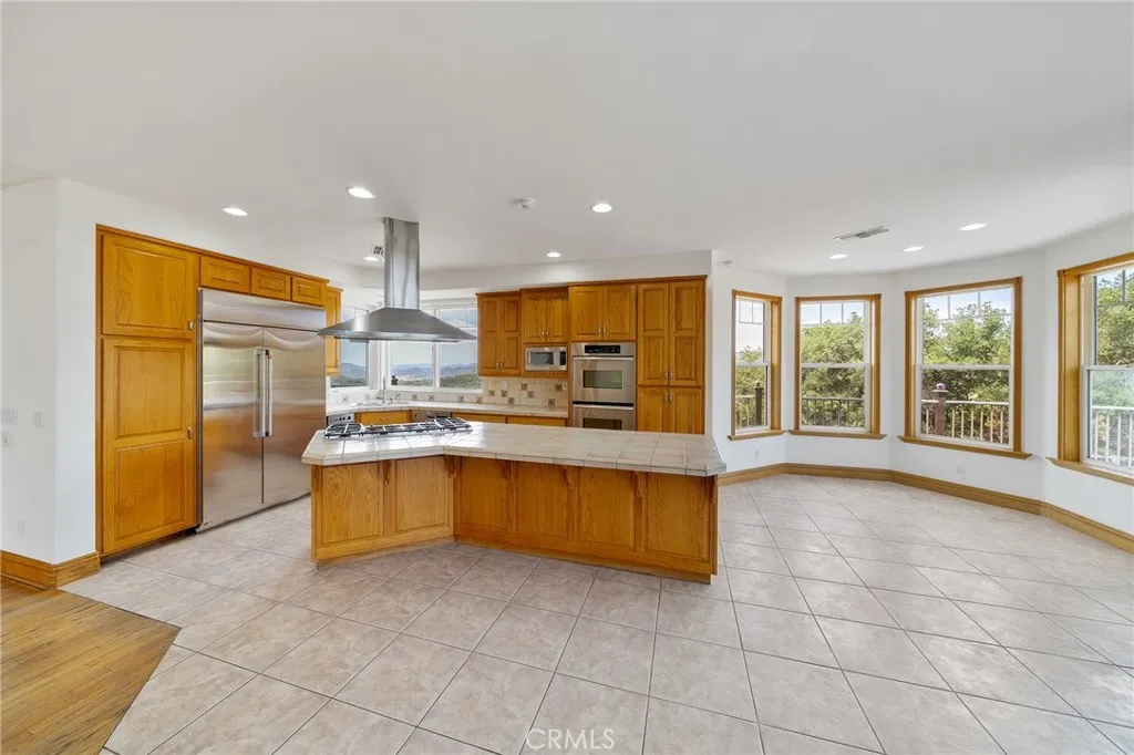https://cdn.realtyfeed.com/cdn/127/306793584/4a4bdd255000a355e50af58d9598cecb.webp