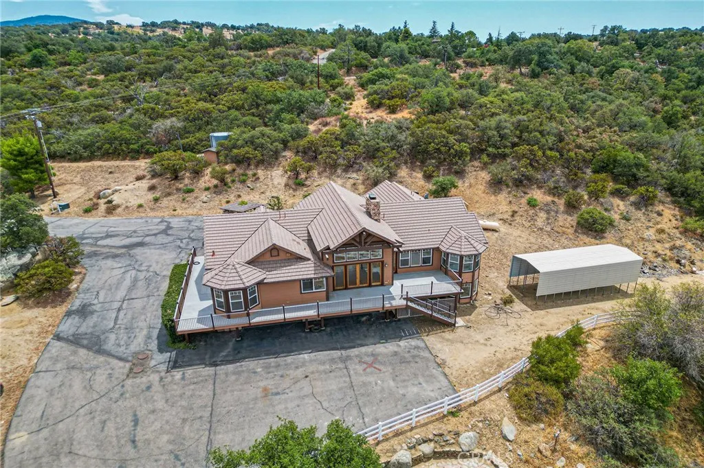 https://cdn.realtyfeed.com/cdn/127/306793584/6130cf651d9a80d86f87580857d1f208.webp