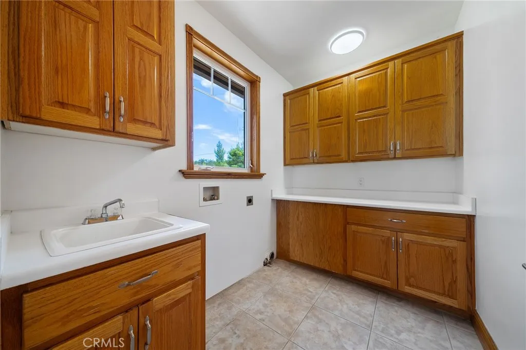 https://cdn.realtyfeed.com/cdn/127/306793584/7798f530e8d8914d7e0f260498928113.webp