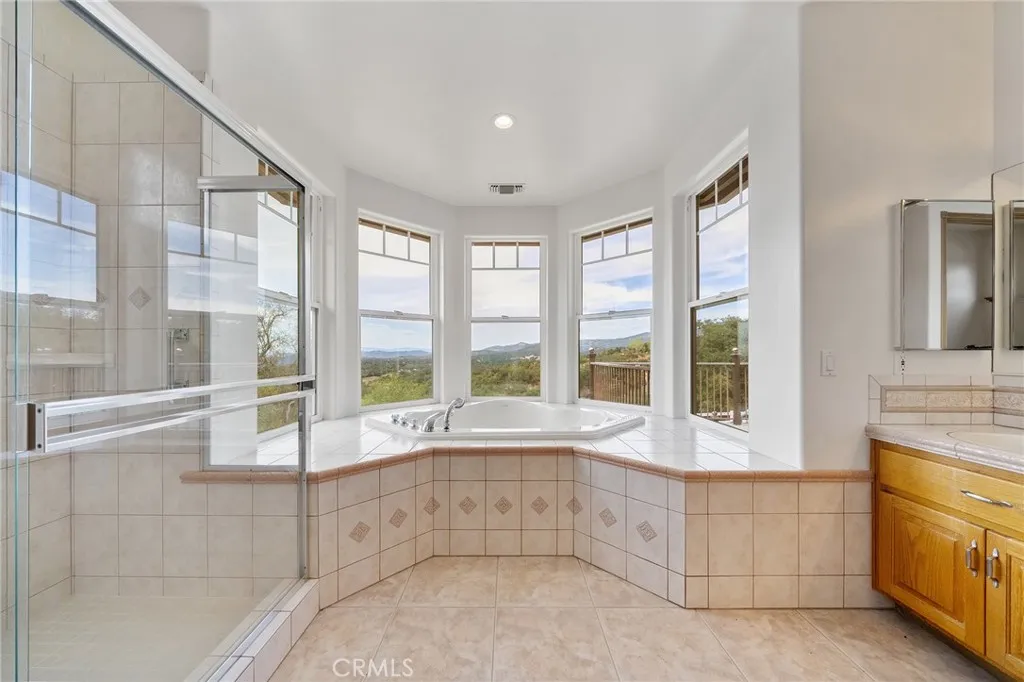 https://cdn.realtyfeed.com/cdn/127/306793584/779a6f378fe1b06a82af0a0c98d70eb3.webp