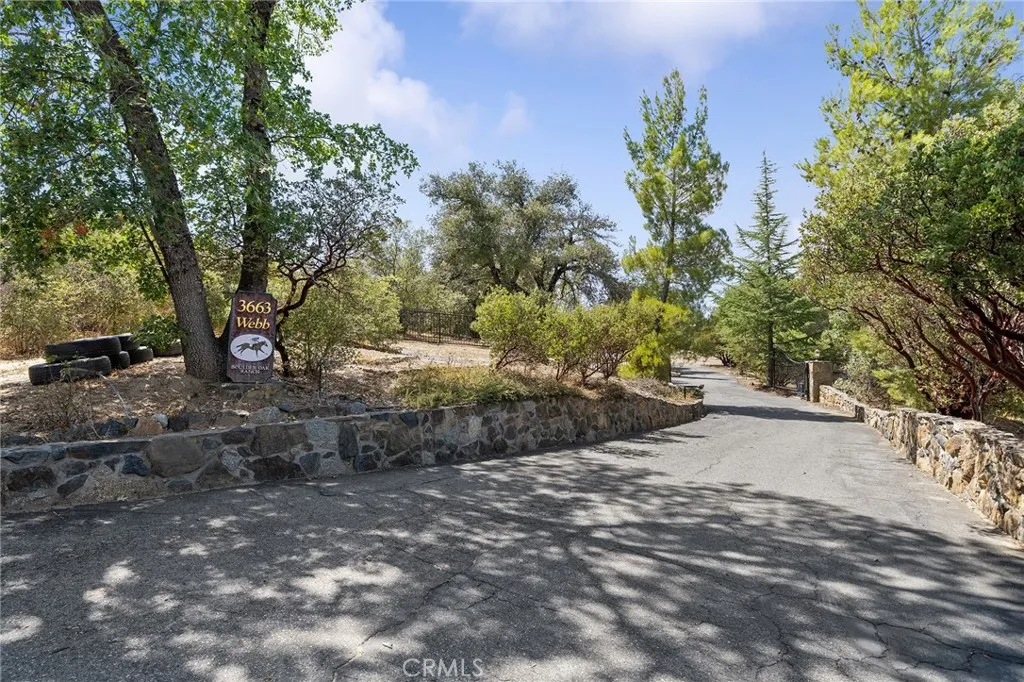 https://cdn.realtyfeed.com/cdn/127/306793584/9f25d7850c5208f21c41beb18eafb424.webp