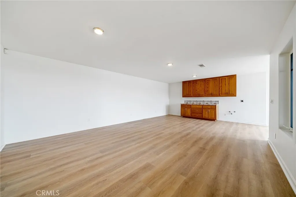 https://cdn.realtyfeed.com/cdn/127/306793584/a0587cf400c8cb6228314e93b4fc14b6.webp
