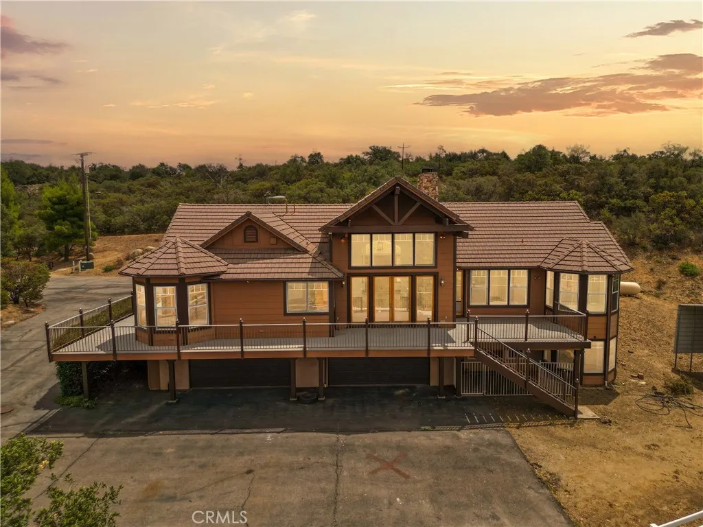 https://cdn.realtyfeed.com/cdn/127/306793584/f9aca514ed022c71817c72a6a49b3bad.webp