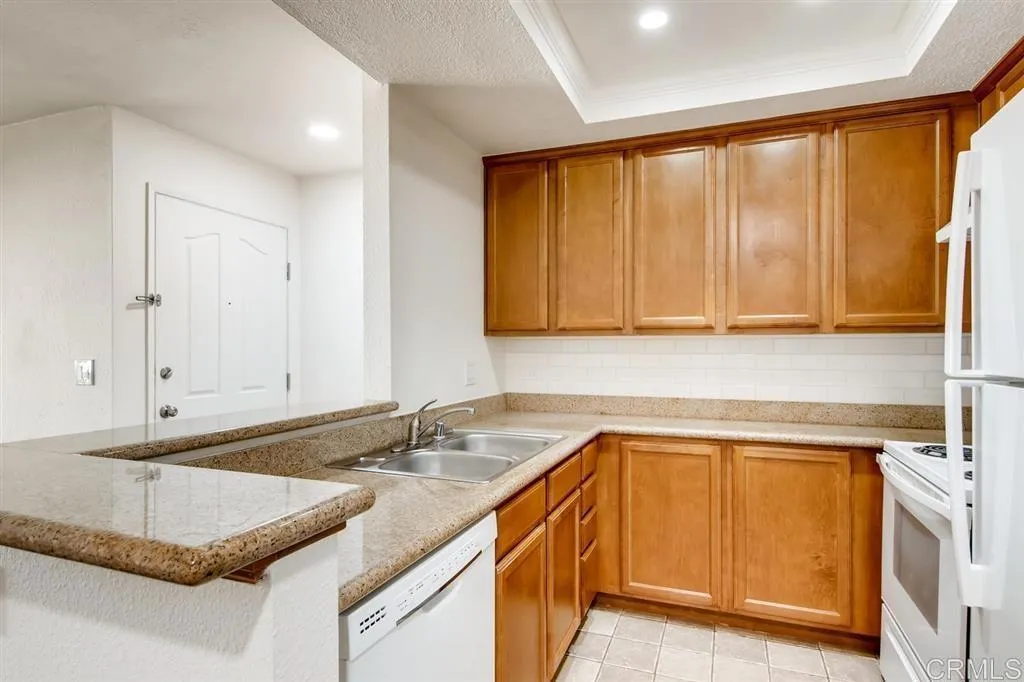 432 Edgehill Lane Unit 156, Oceanside, CA 92054 - Photo 4 of 13, Oceanside, CA