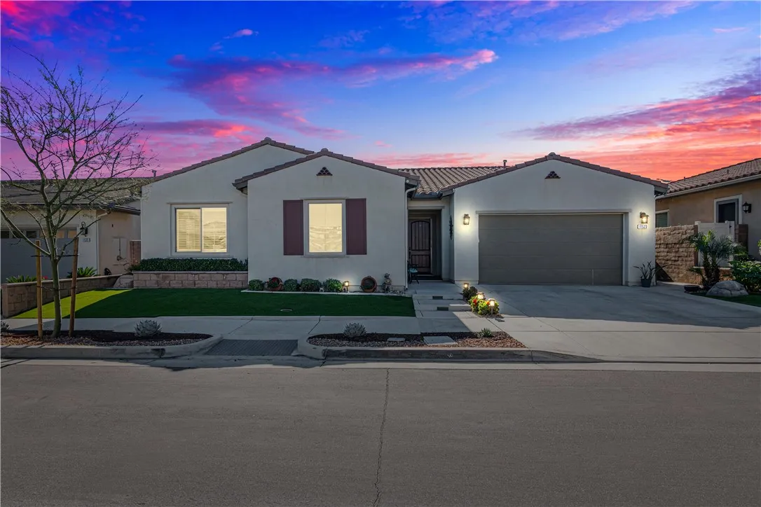 Corona, CA 92883