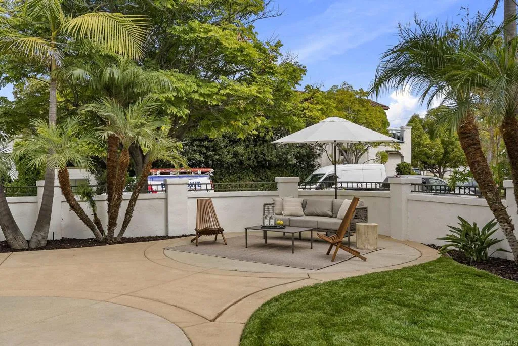 https://cdn.realtyfeed.com/cdn/127/306793658/2cb3f1c41501b44b7a7ff473eedbb235.webp