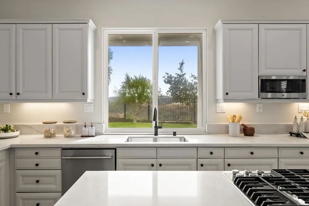 https://cdn.realtyfeed.com/cdn/127/306793658/543223bfa98e038382b2576622bf21b2.webp