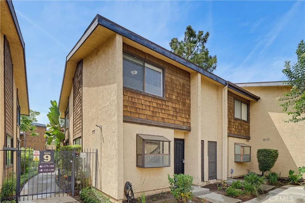 Lakewood, CA 90715