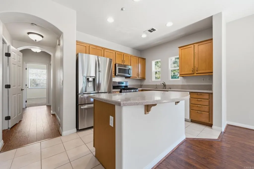 https://cdn.realtyfeed.com/cdn/127/306793670/86dcb1f2e11084c886685217f9896d77.webp