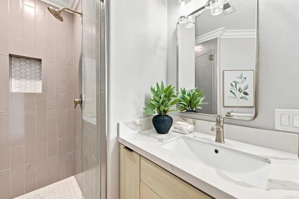 https://cdn.realtyfeed.com/cdn/127/306793713/0dc50a441cc66d7acbb76ccc544625f6.webp