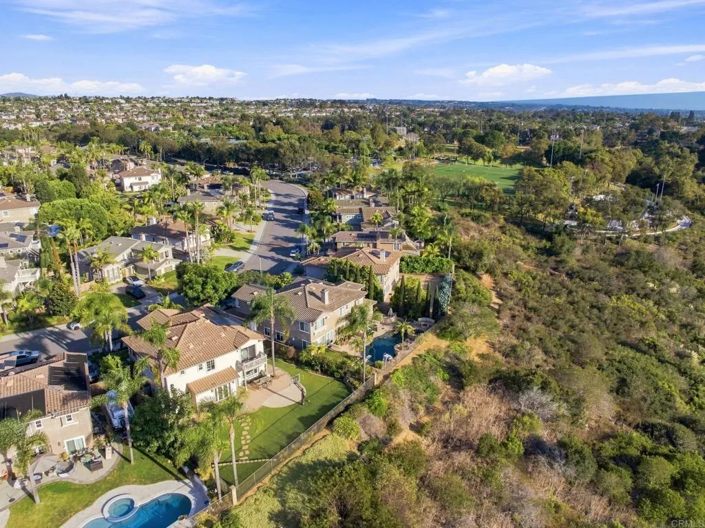 https://cdn.realtyfeed.com/cdn/127/306793713/26f220a973fe06aafee92fc3b59dd32f.webp