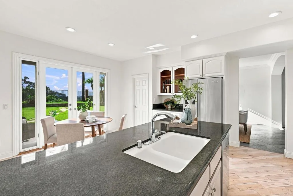https://cdn.realtyfeed.com/cdn/127/306793713/40f752e1301525fab3f68072e390fb37.webp