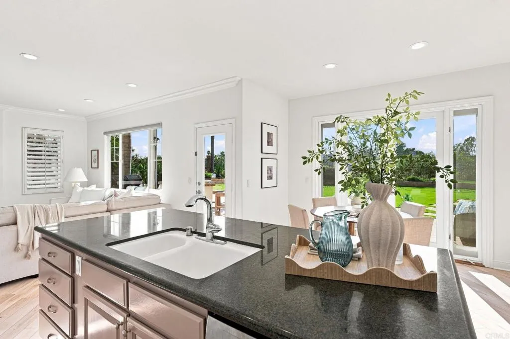 https://cdn.realtyfeed.com/cdn/127/306793713/b8777faa394f5004248352c800169618.webp