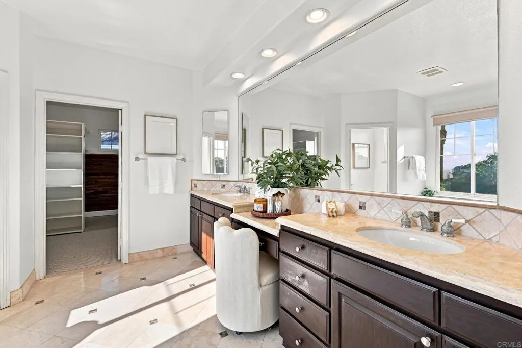 https://cdn.realtyfeed.com/cdn/127/306793713/db16bae25e77a6bee058d0053c3e16cb.webp