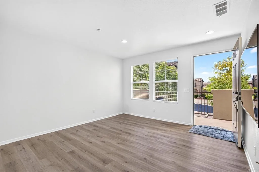 Photo #8: PTP2606262 Listing: Photo #8