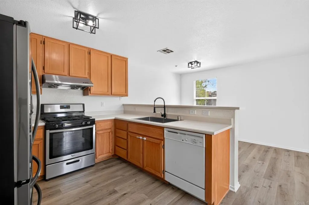 Photo #12: PTP2606262 Listing: Photo #12