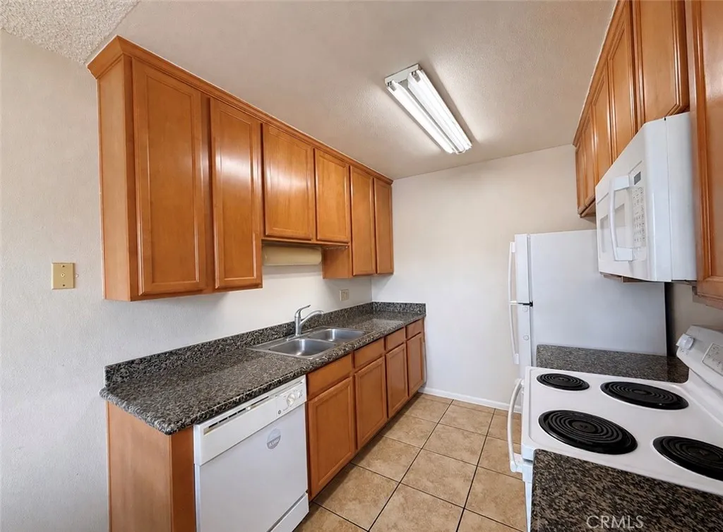 https://cdn.realtyfeed.com/cdn/127/306793753/18d84ea6e3afa9cf55a02aa082b1ec73.webp
