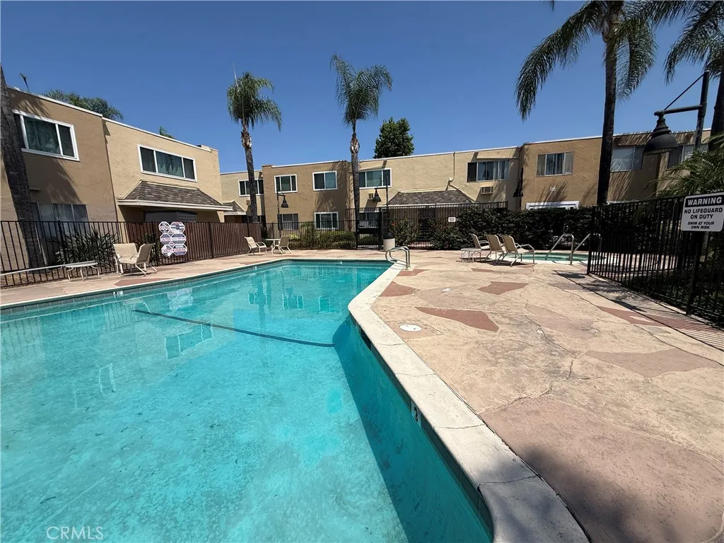 https://cdn.realtyfeed.com/cdn/127/306793753/bb5ed44fd1ef96f2d521b383458b1fb2.webp