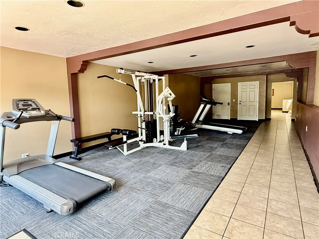 https://cdn.realtyfeed.com/cdn/127/306793753/bbfae6f292bf4bc405e62a564d71f8dd.webp