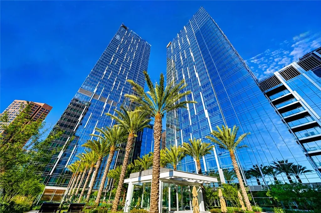 Los Angeles, CA 90017