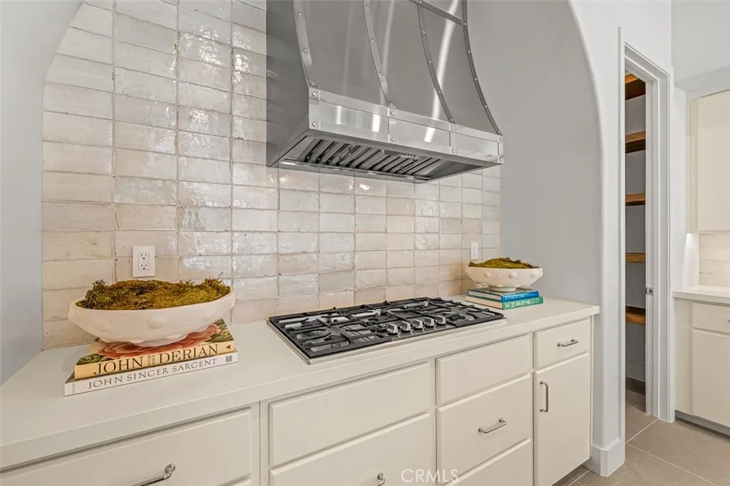 https://cdn.realtyfeed.com/cdn/127/306793897/1b315c1671fda1685ee782792ad1e712.webp