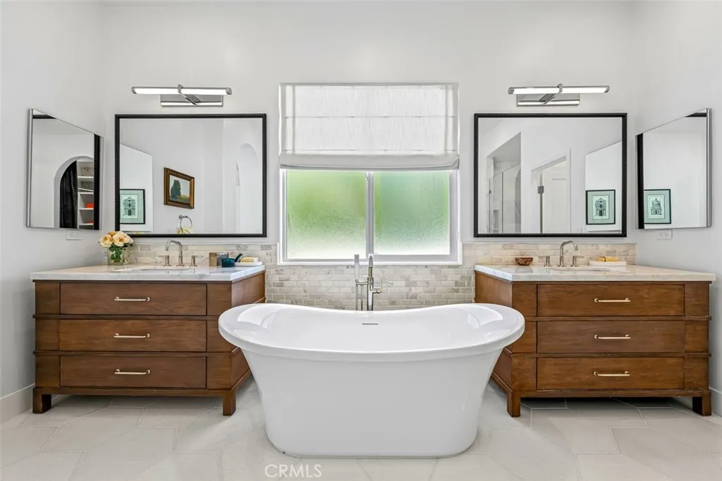 https://cdn.realtyfeed.com/cdn/127/306793897/59ec8f01f426e4b15843ee460f8ff820.webp