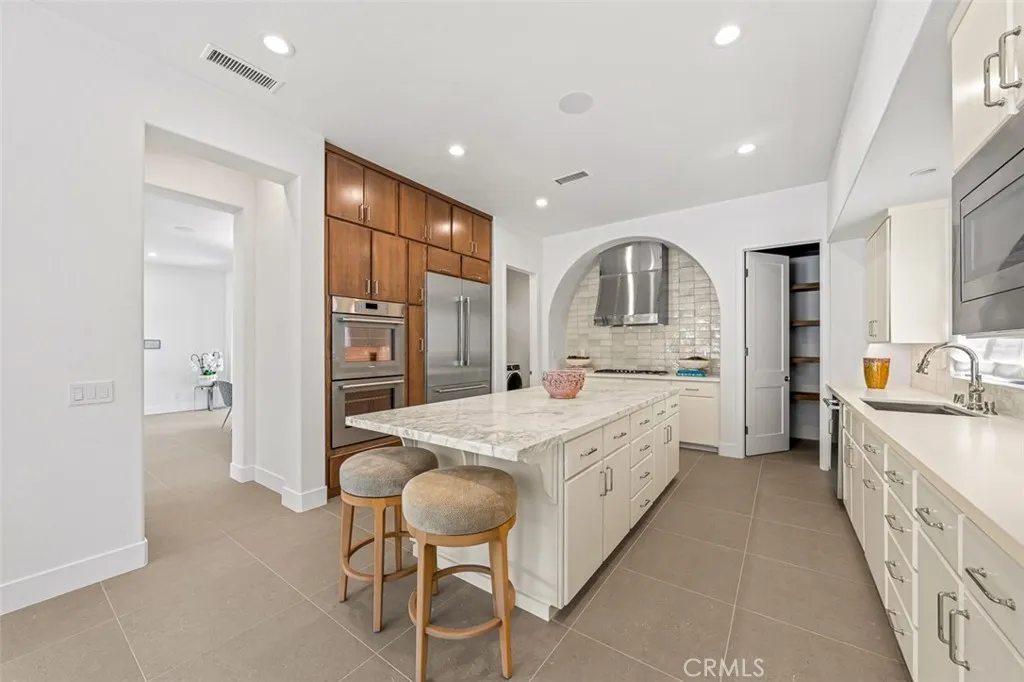 https://cdn.realtyfeed.com/cdn/127/306793897/e70baf950e7931231d25fb623e7601a6.webp