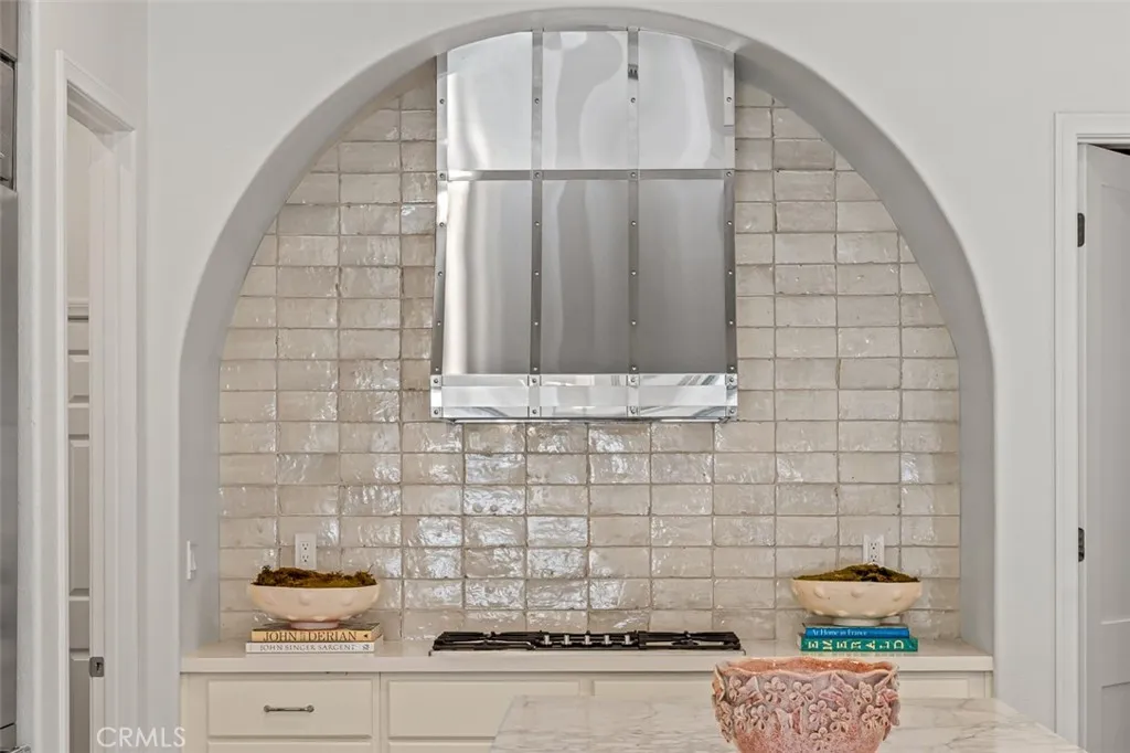 https://cdn.realtyfeed.com/cdn/127/306793897/ee4ec473180b65260360143a65047550.webp
