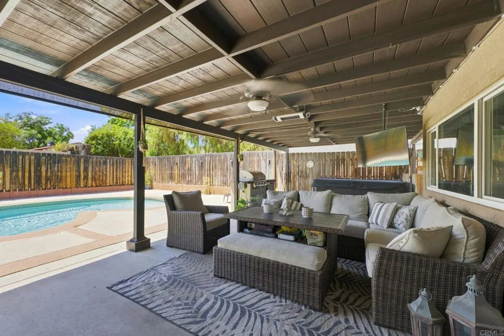 https://cdn.realtyfeed.com/cdn/127/306793985/1f4b8a647bbbd9d14721725687583fbe.webp