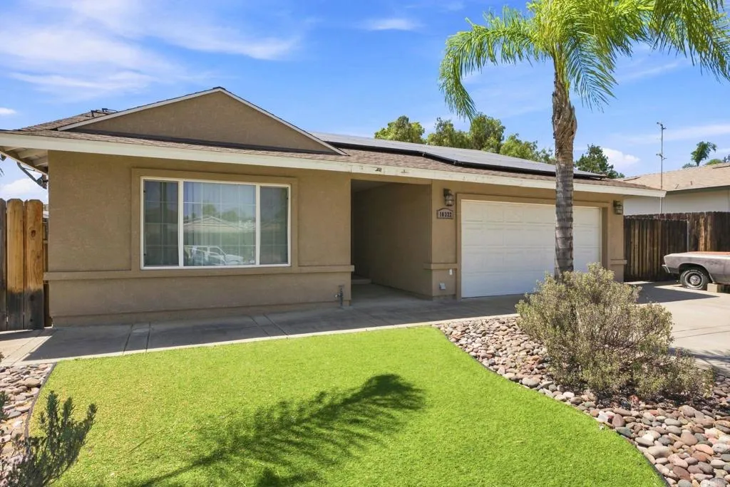 https://cdn.realtyfeed.com/cdn/127/306793985/3c0fbd2dfd34cbcd76ba978346fca5eb.webp