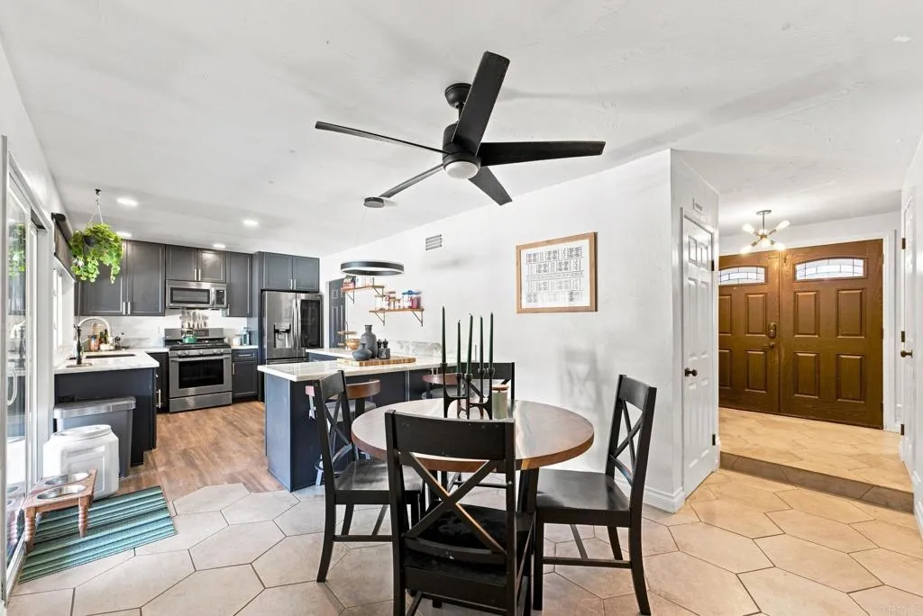 https://cdn.realtyfeed.com/cdn/127/306793985/a2707b49aa215859433f07ef5cfe22ea.webp