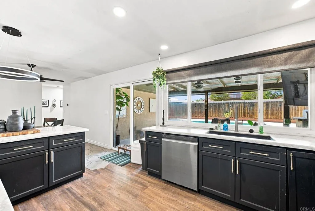 https://cdn.realtyfeed.com/cdn/127/306793985/d14a079b79dd713a9b4f4ccdb3c38008.webp
