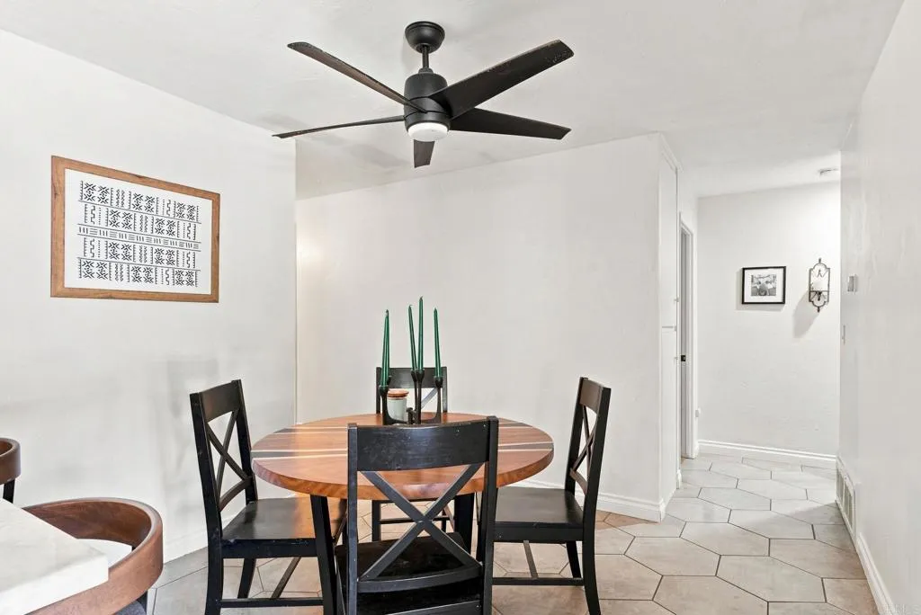 https://cdn.realtyfeed.com/cdn/127/306793985/e9570d8f4e902691fb12cdc6a77e36a6.webp