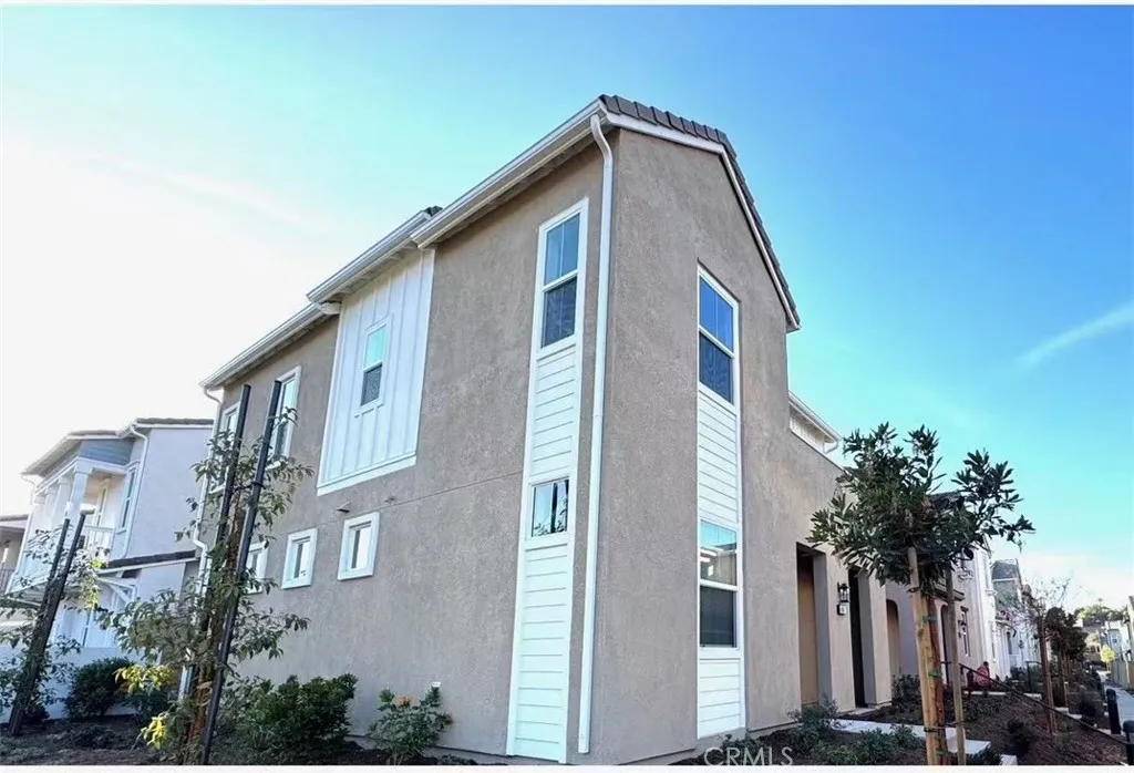 Corona, CA 92883