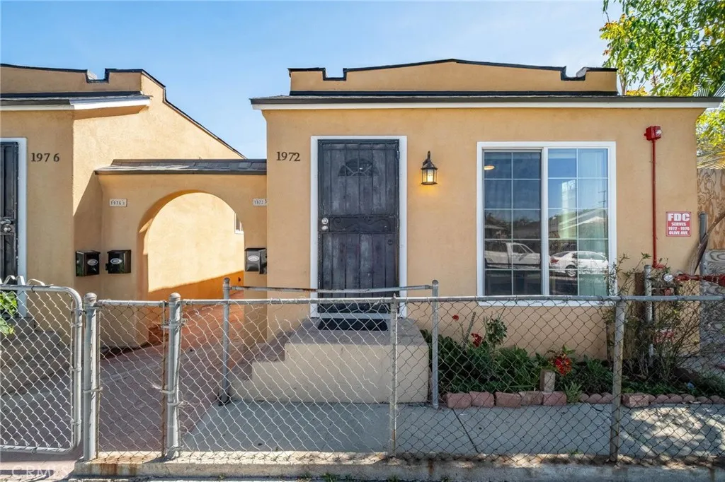 Long Beach, CA 90806