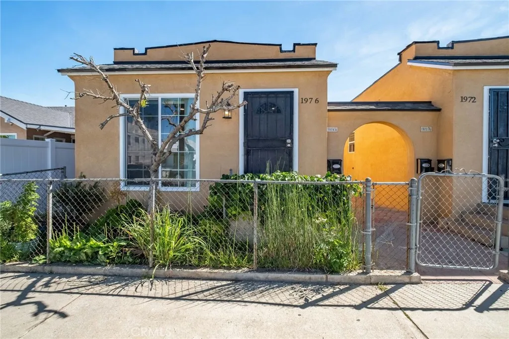 Long Beach, CA 90806