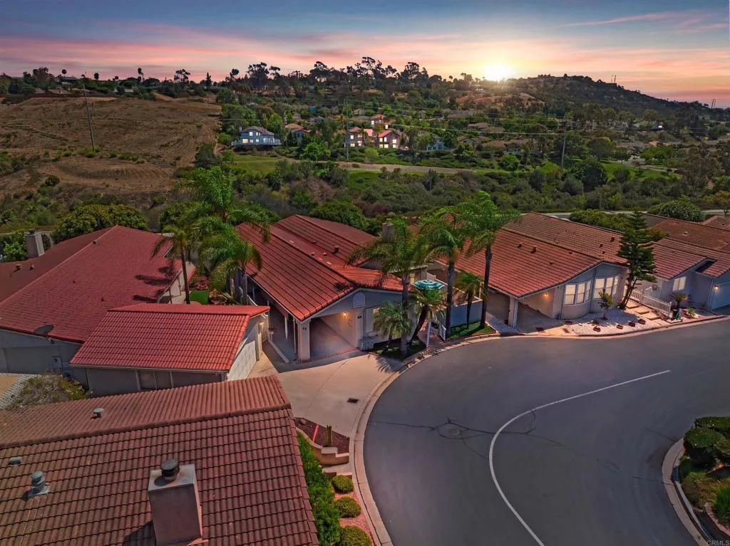 https://cdn.realtyfeed.com/cdn/127/306794197/28c2c7a9a030afb4f82d2928077fd146.webp