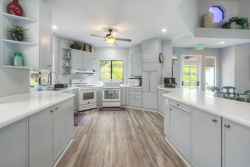 https://cdn.realtyfeed.com/cdn/127/306794197/a748228f496d26d086777ea7793cde20.webp