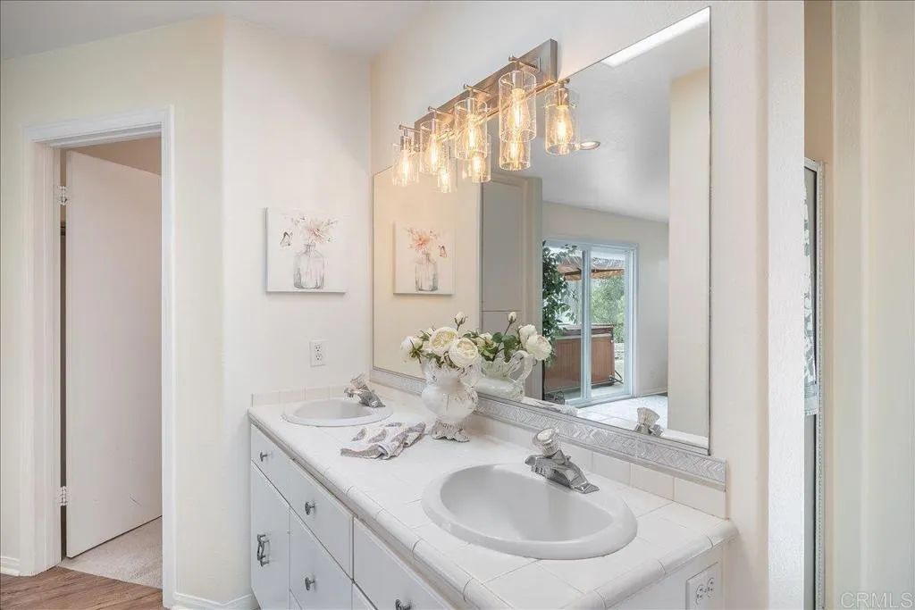 https://cdn.realtyfeed.com/cdn/127/306794199/08f0499c8a53e72607068863118caff7.webp