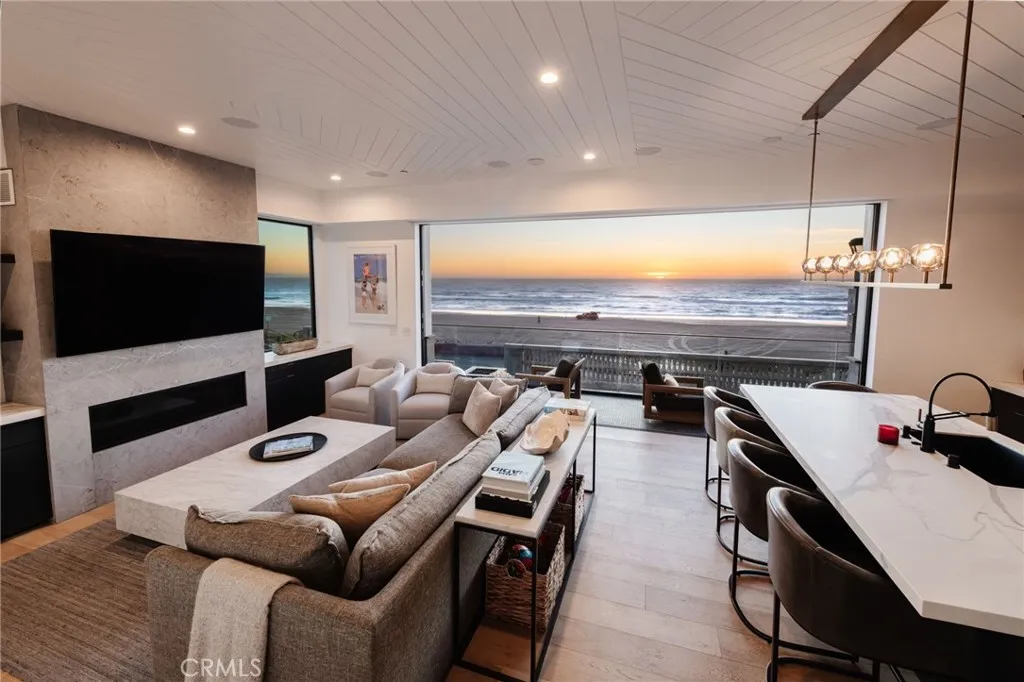Manhattan Beach, CA 90266