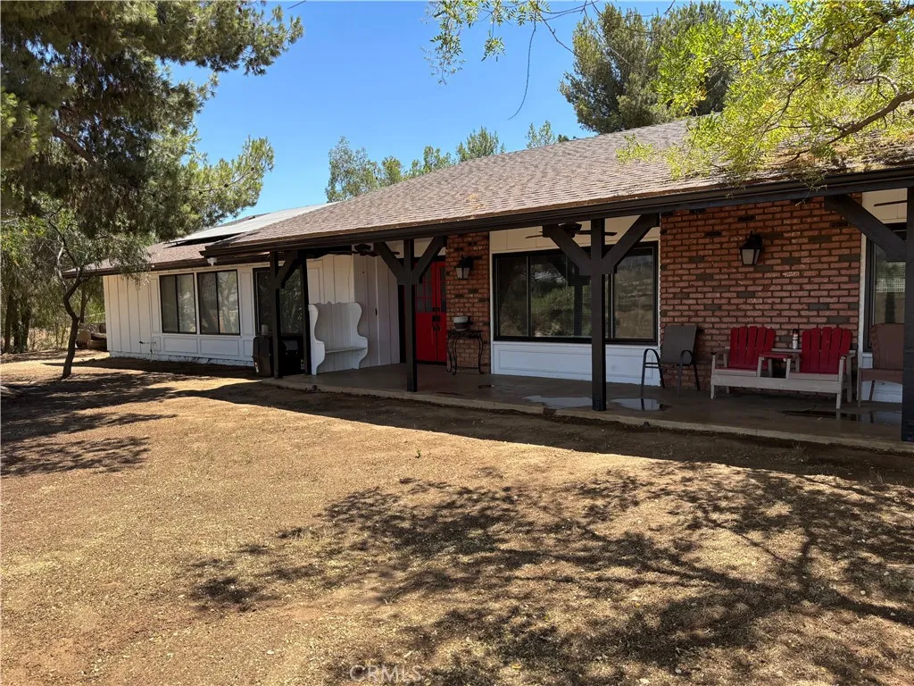 Banning, CA 92220